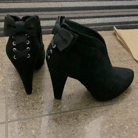 G by Guess Shoes - Guess Corset Detail Black Heeled Booties